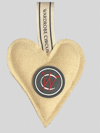 Wardrobe Circus Ornament ‚Heart‘