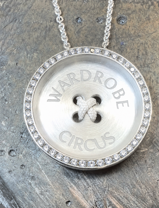 Colgante de botón con diamantes, plata 925, 0.5 ct | Wardrobe Circus