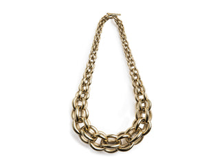 Gold 3D printed chain necklace.