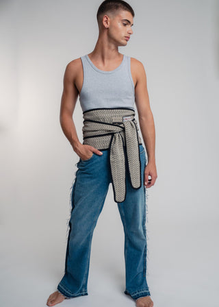 Unisex kimono belt in premium cotton with a bold beige and black duo-color design. Versatile styling and endless wearing possibilities for a customizable look.