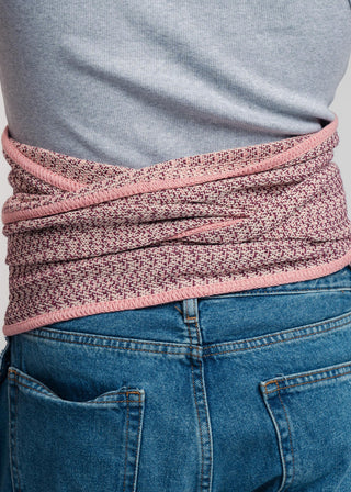 Unisex kimono belt in premium cotton with a bold rose and bordeaux duo-color design. Versatile styling and endless wearing possibilities for a customizable look.