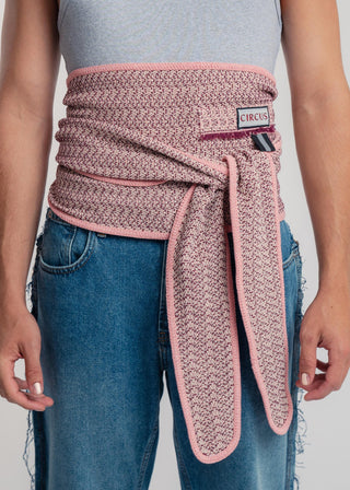Unisex kimono belt in premium cotton with a bold rose and bordeaux duo-color design. Versatile styling and endless wearing possibilities for a customizable look.